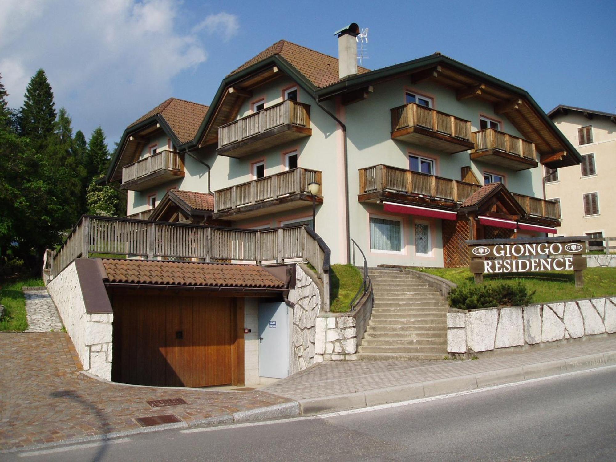 Giongo Residence - Appartamenti Lavarone Exteriör bild