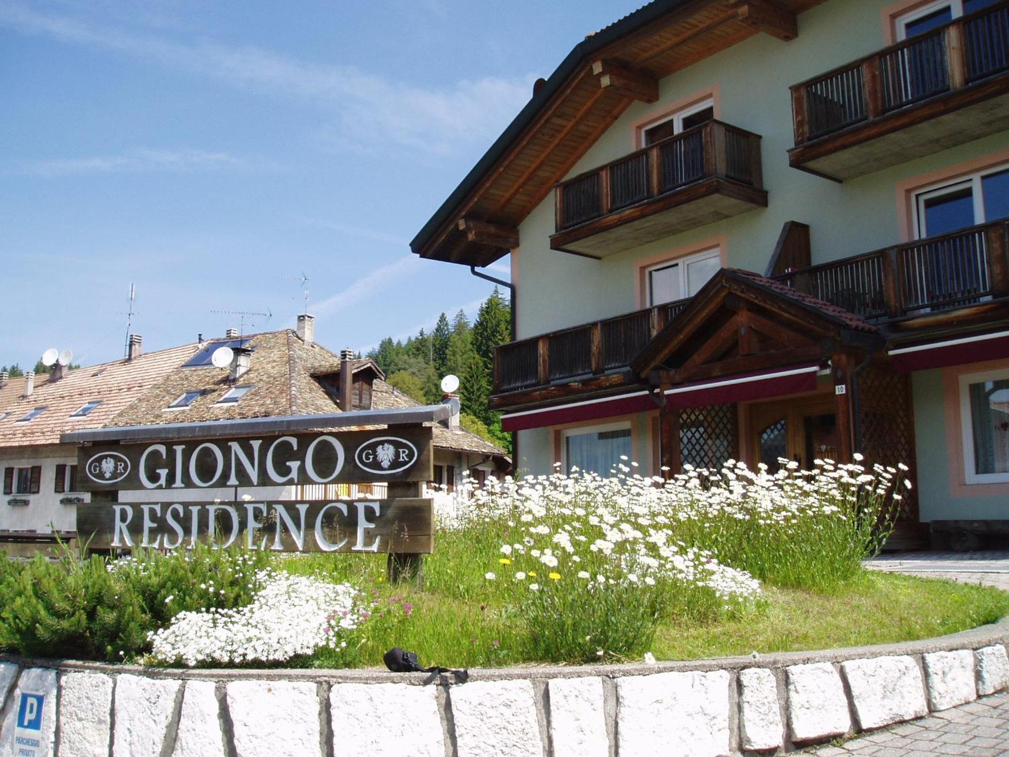 Giongo Residence - Appartamenti Lavarone Exteriör bild