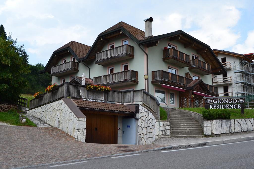 Giongo Residence - Appartamenti Lavarone Exteriör bild