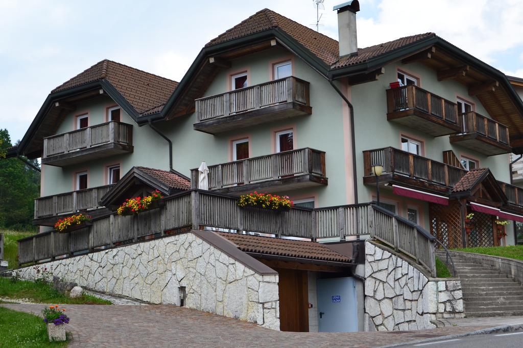Giongo Residence - Appartamenti Lavarone Exteriör bild